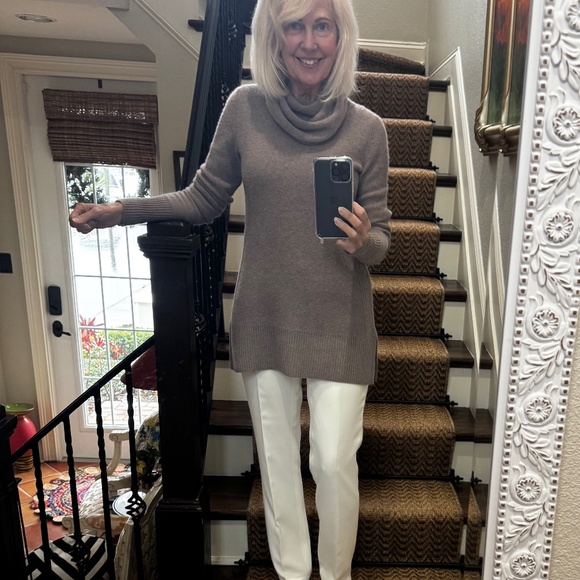 Saks Fifth Avenue Cashmere Sweater, sz XS - Picture 3 of 7